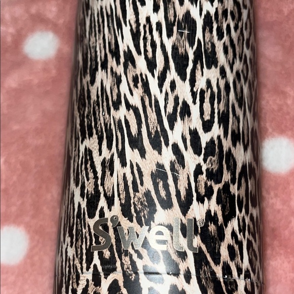 SWELL Leopard Print Insulated Water Bottle - Picture 6 of 8